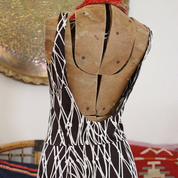 Y2K DVF Abstract fishnet print brown and white silk jersey scoop back dress - Picture 5 of 9